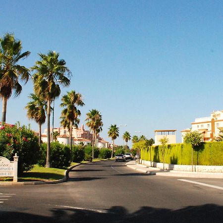 Villa Gaudi Oliva Bagian luar foto